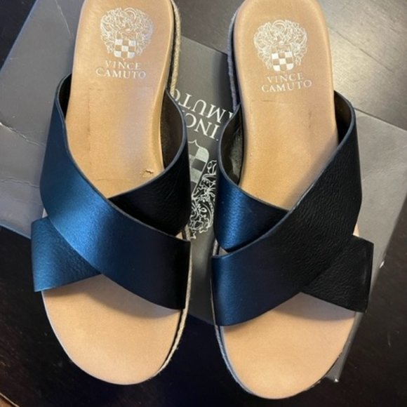 Vince Camuto Shoes - Vincent Camuto Rickert Slides, 8.5